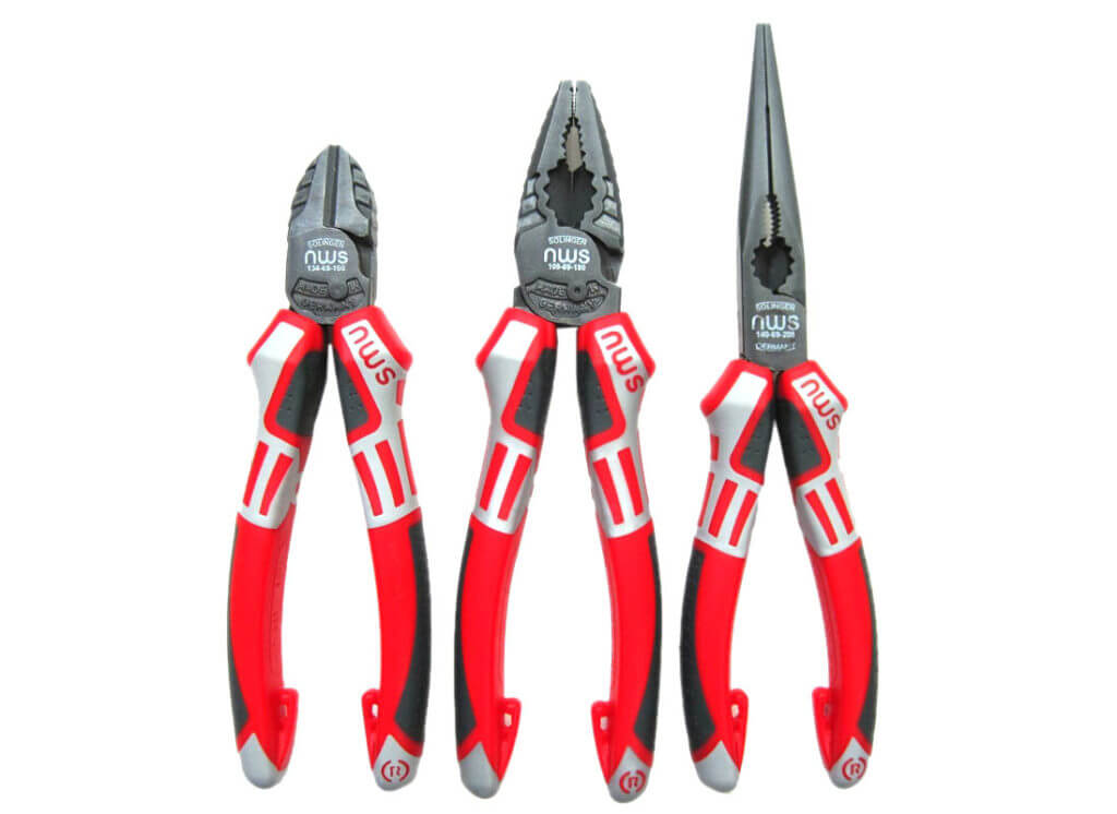 6 Musthave tools in your car